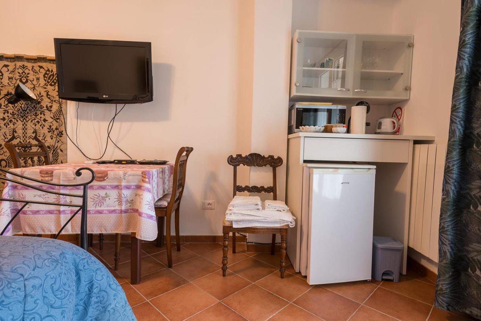 Tra Gli Ulivi Bed and Breakfast Pietra Ligure Exteriör bild